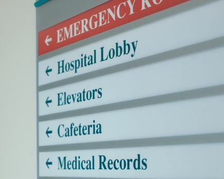 hospital-digital-signage