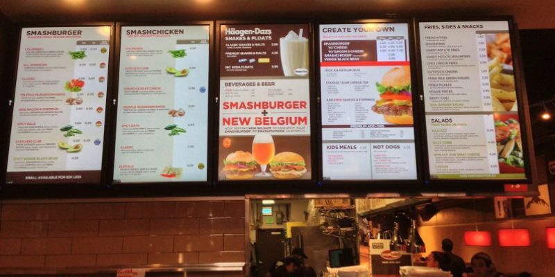 example of digital signage in restaurant