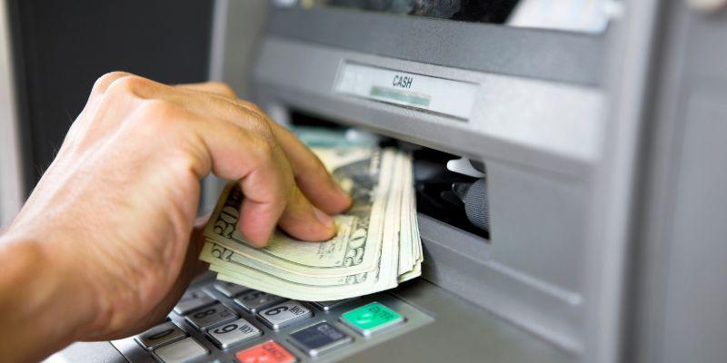 Common-ATM-problem-cash-stuck-in-dispenser