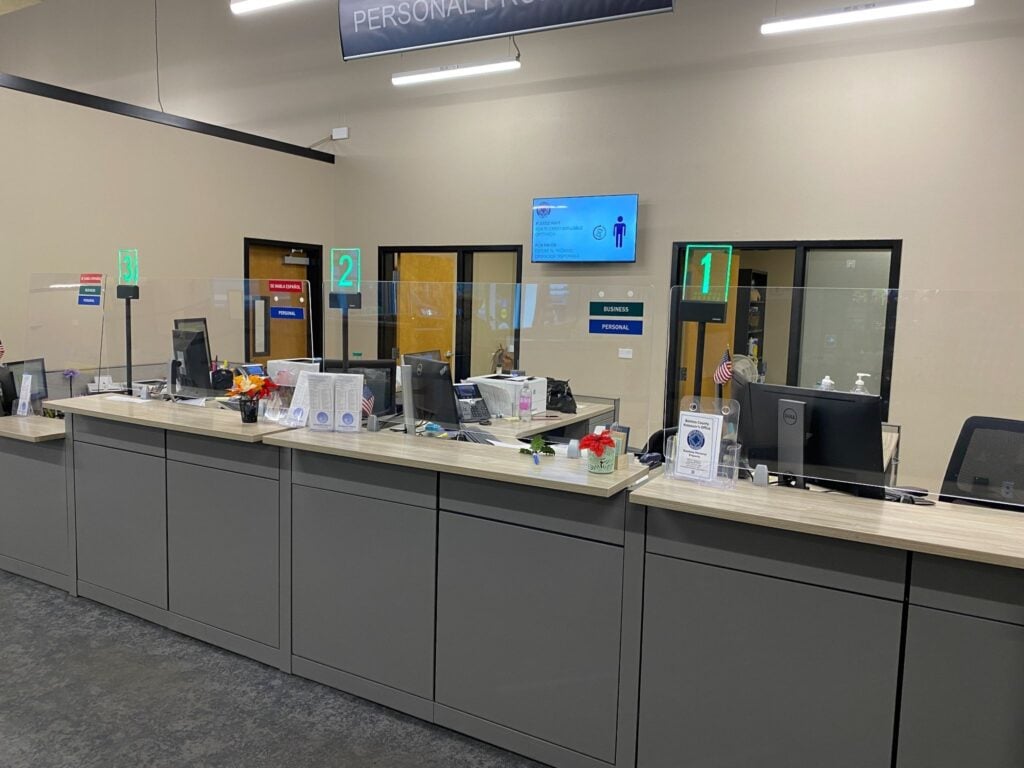 Benton County Streamlines Counter Services with Linear Queuing Wavetec