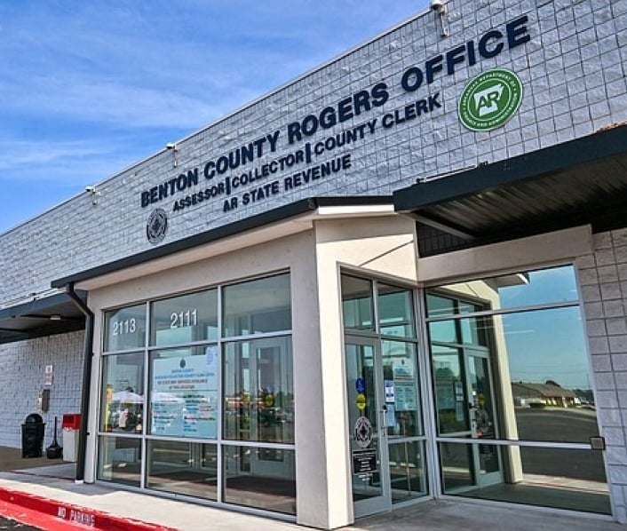 Benton County Streamlines Counter Services with Linear Queuing Wavetec case study